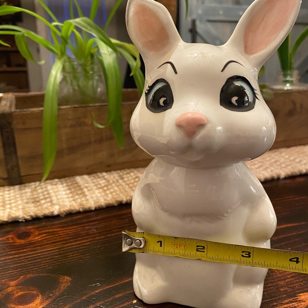 Vintage Big Eyed Bunny Figurine Ceramic Easter Rabbit Spring Decor - Picture 6 of 7